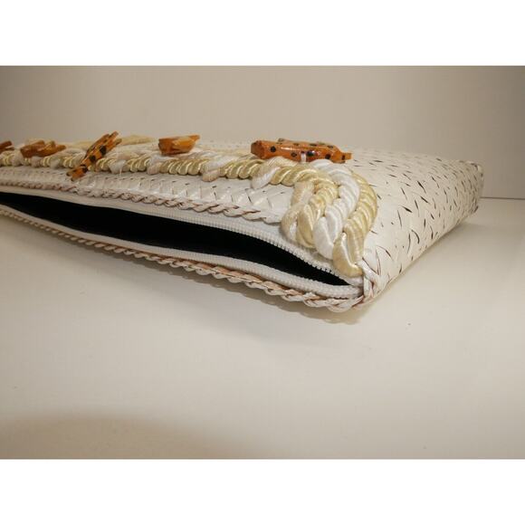 VTG OGGI DOMANI Straw Clutch Purse Handbag Cream with Carved Animals Fringe - Picture 11 of 16